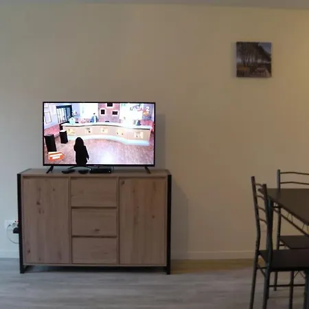 Proche Sortie Autoroute *